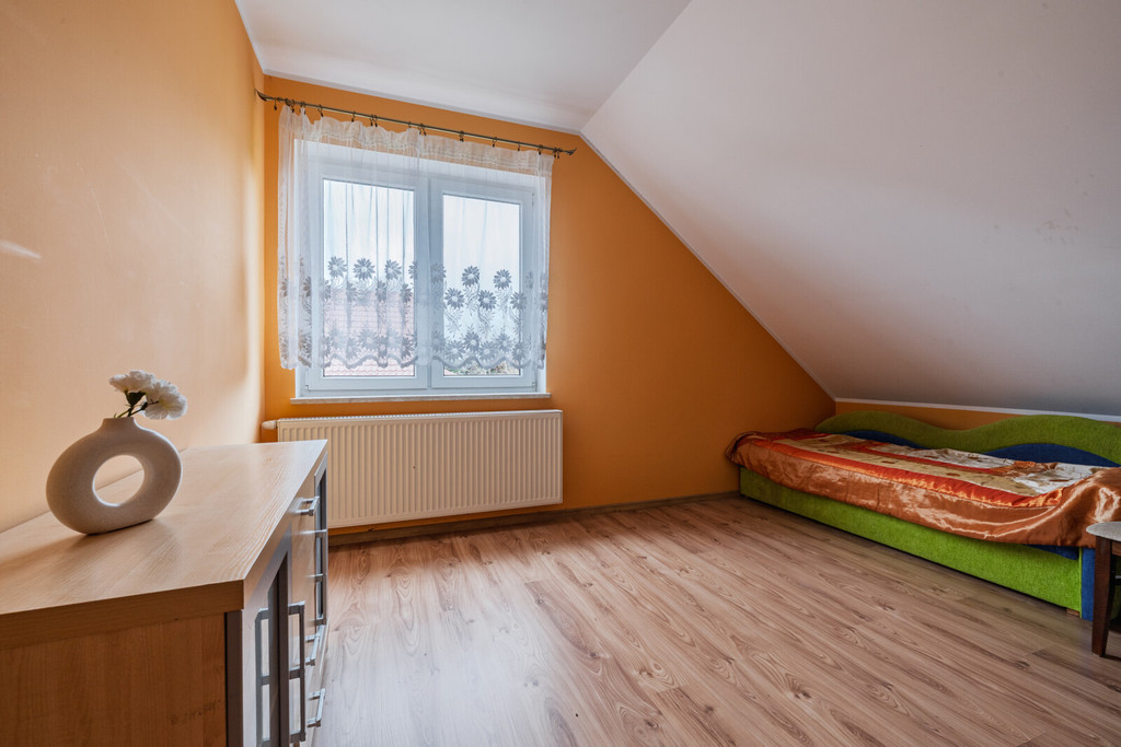 Kameralny wolnostojący dom w Borowinie - 6 pokoi!