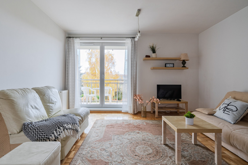 Przestronne 3 pokoje - 4 Pory Roku - ŁOSTOWICE