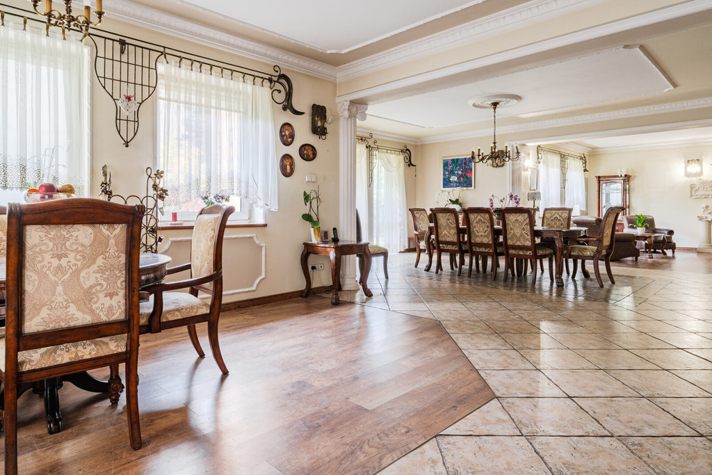 Posiadłość obok jeziora | Dom 533 m2 | Czymanowo