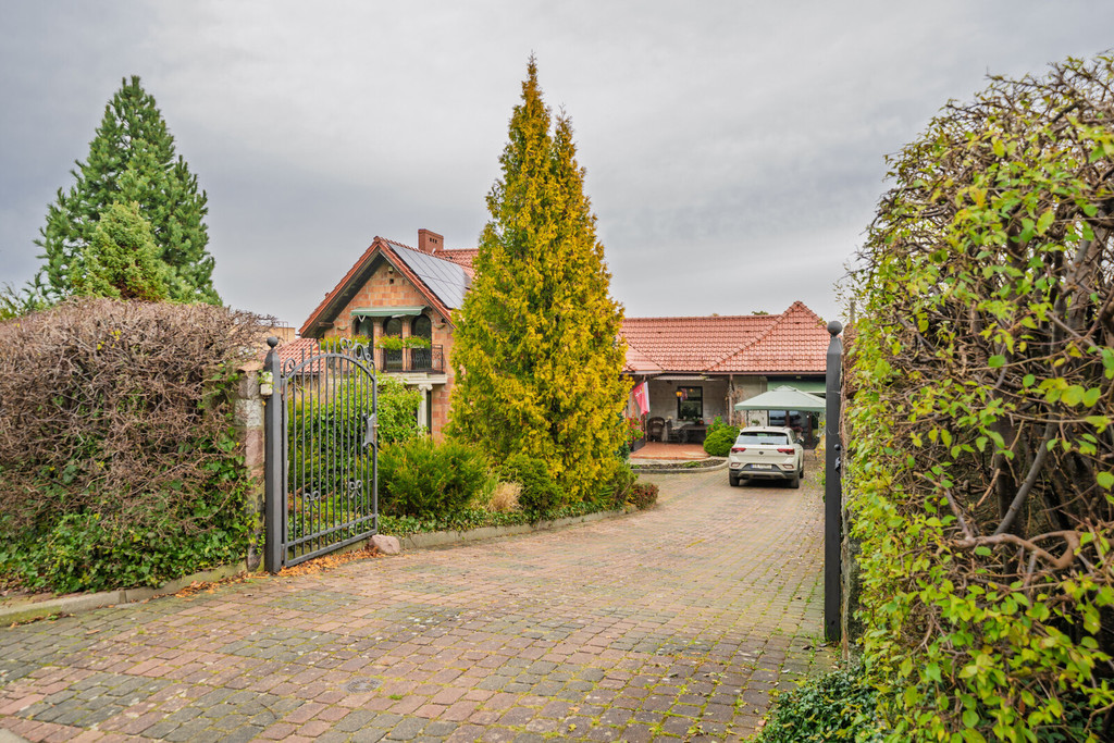 Posiadłość obok jeziora | Dom 533 m2 | Czymanowo