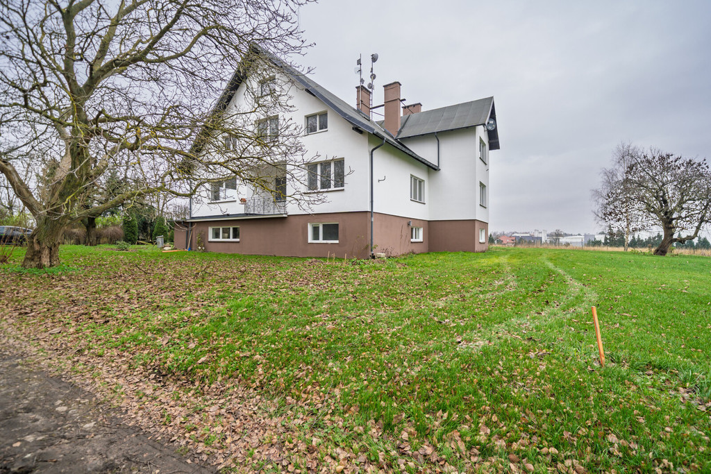 Dom na wynajem – 13 pokoi, Banino