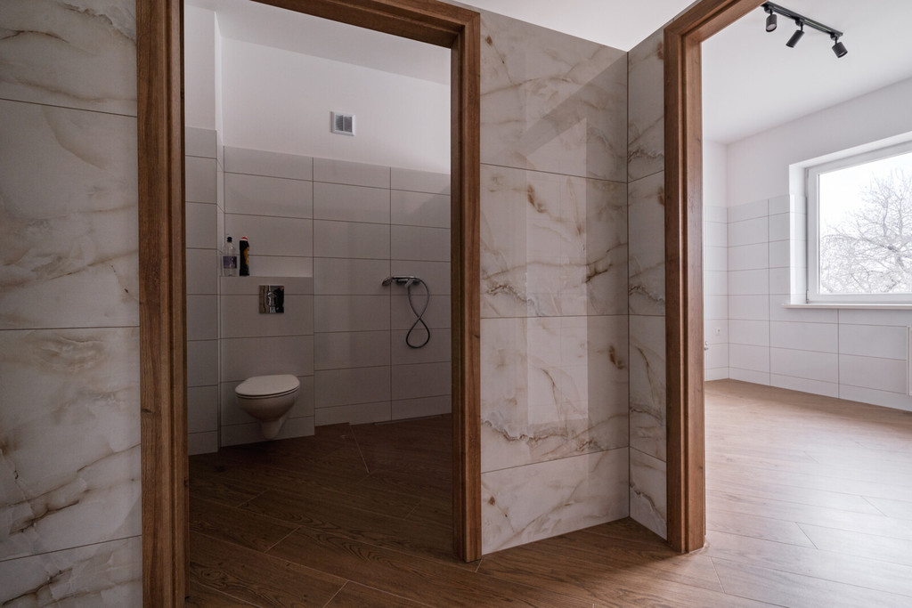 Dom na wynajem – 13 pokoi, Banino