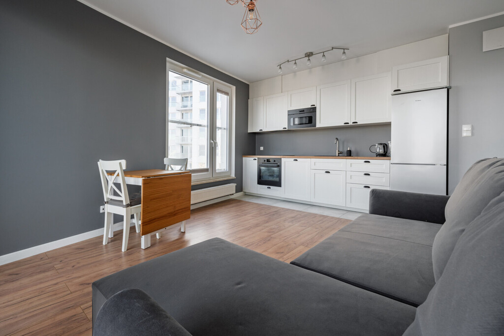 3 pokoje z widokiem na morze – Morena.