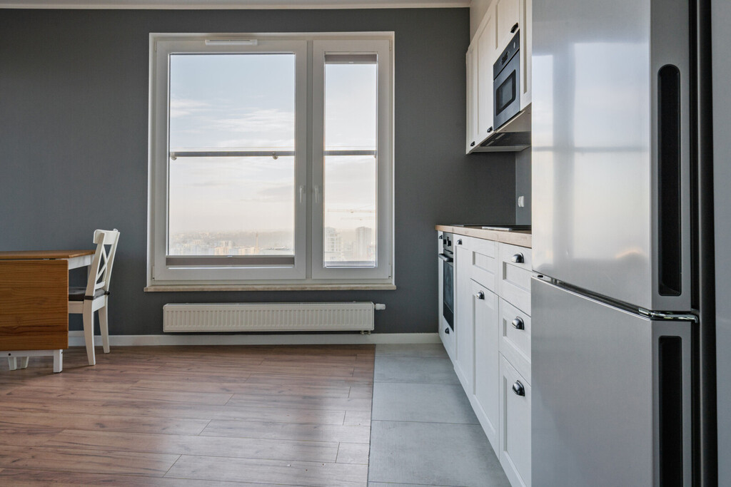 3 pokoje z widokiem na morze – Morena.