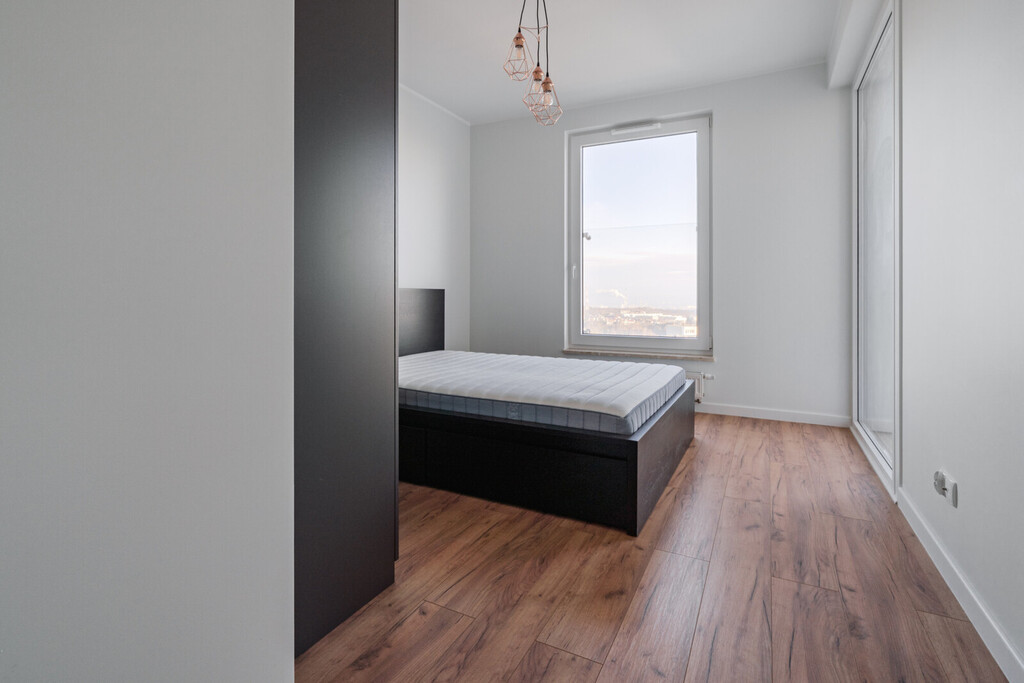 3 pokoje z widokiem na morze – Morena.