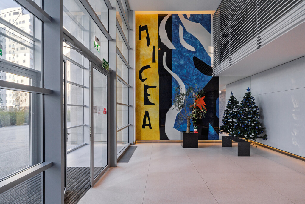 3 pokoje z widokiem na morze – Morena.