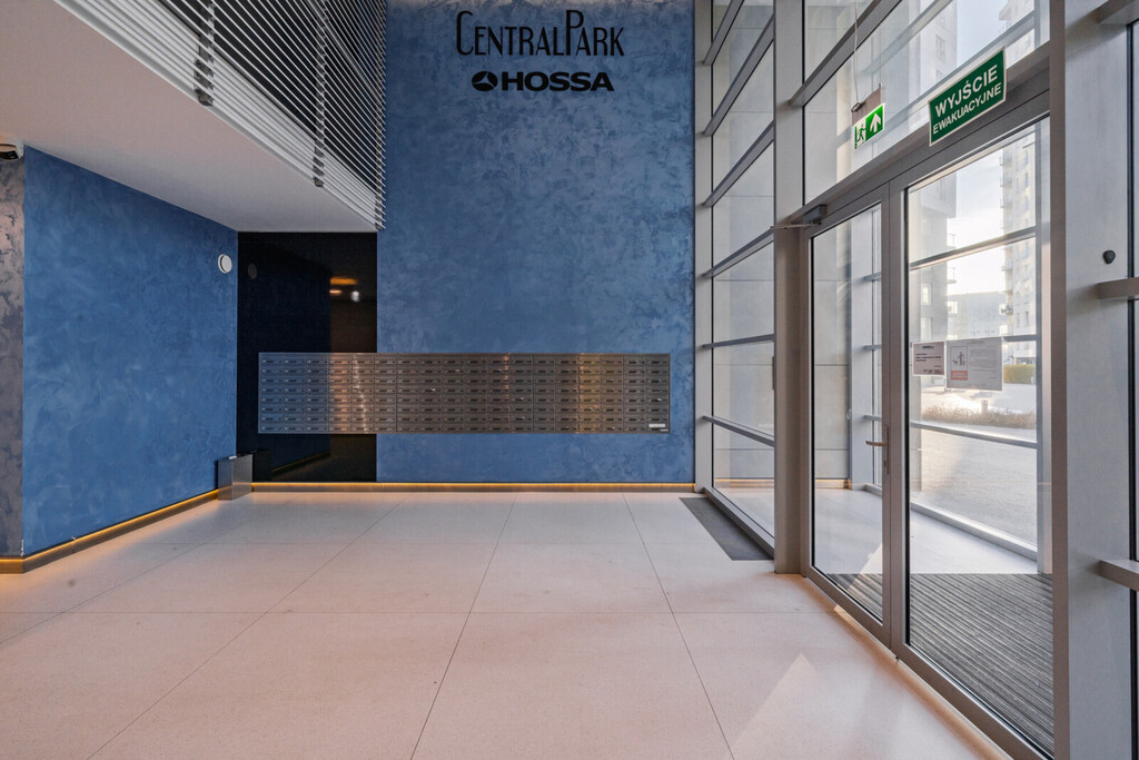 3 pokoje z widokiem na morze – Morena.