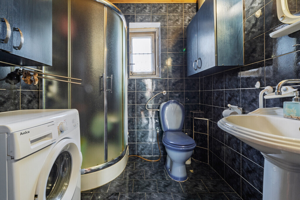 Dom z dwoma lokalami mieszkalnymi w Rumi