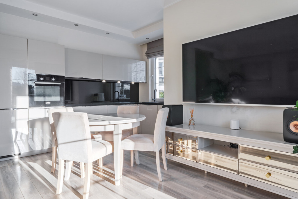 Apartament z ogrodem i basenem | Ogrody Tesoro