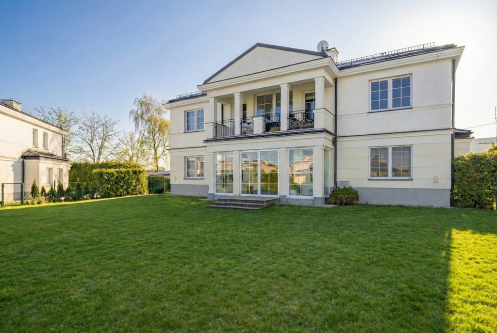 Apartament z ogrodem i basenem | Ogrody Tesoro