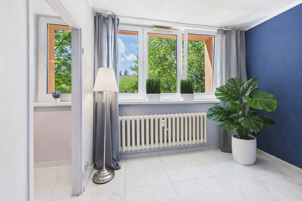 3-pokoje, 2 piętro, balkon z widokiem na park.