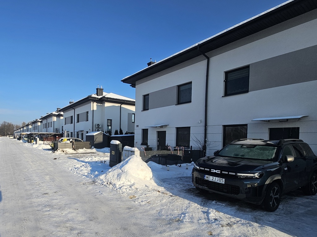 Super! Osiedle Zamknięte łomianki – 120 M2.