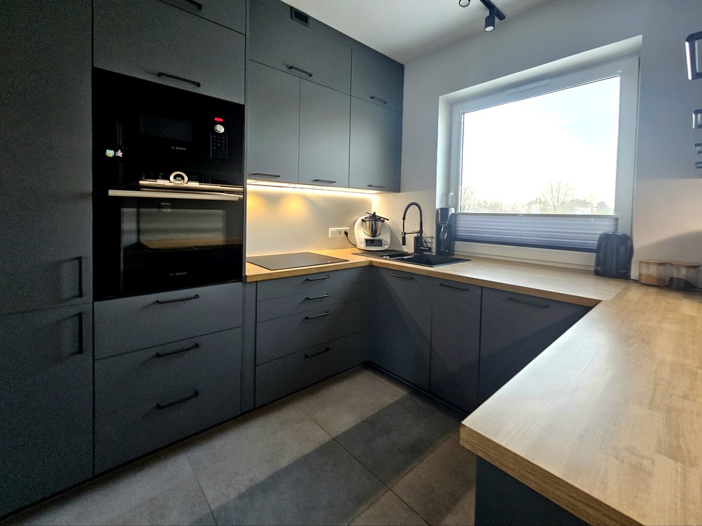 Super! Osiedle Zamknięte łomianki – 120 M2.