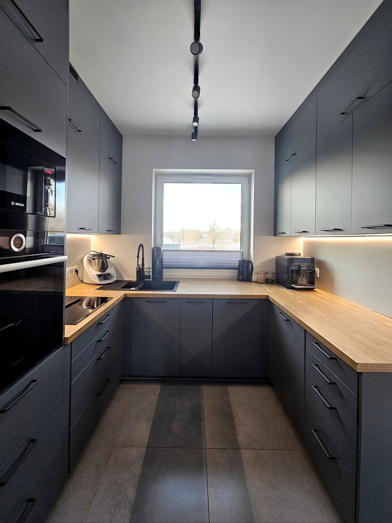 Super! Osiedle Zamknięte łomianki – 120 M2.