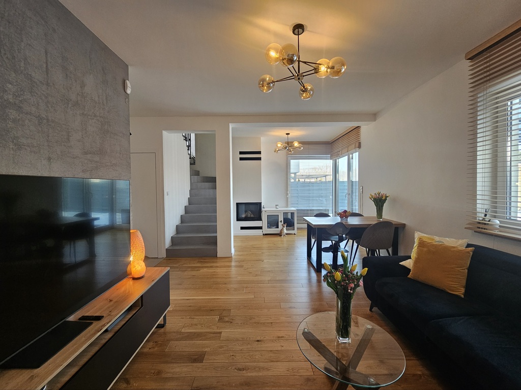 Super! Osiedle Zamknięte łomianki – 120 M2.