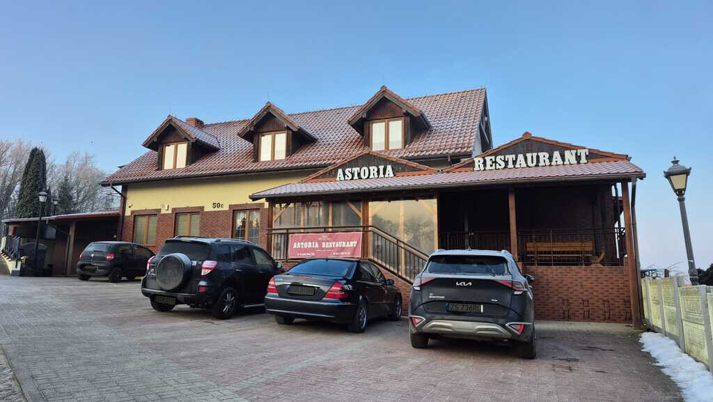 Obiekt na sprzedaż Krajnik Dolny 314 m2 | Arka Nieruchomości