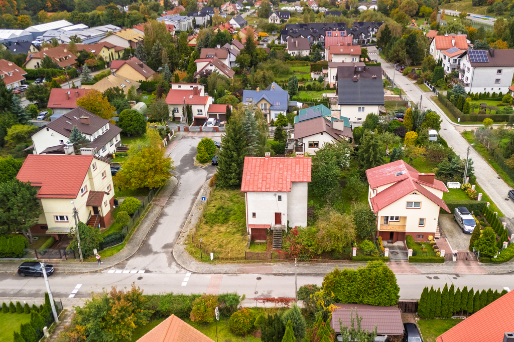 Dom wolnostojący w Straszynie | Do remontu