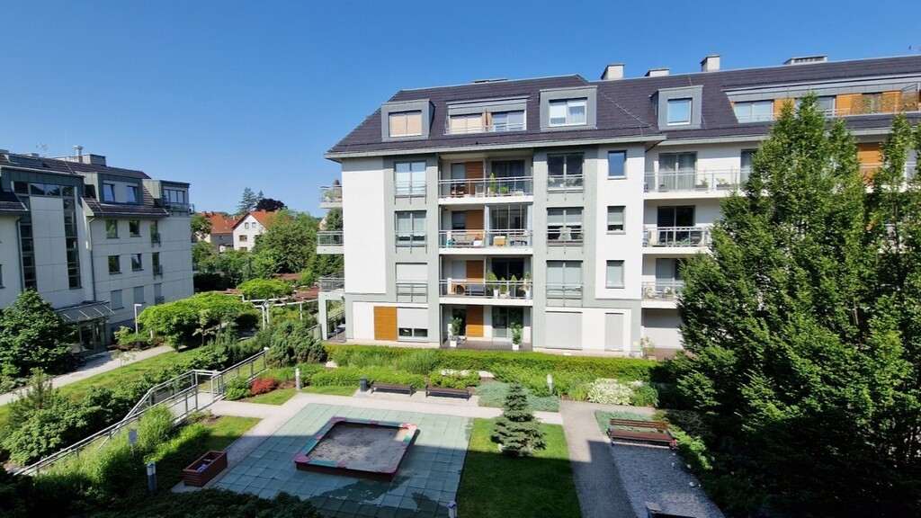 Oaza Spokoju w Sercu Miasta: Ogrody Hallera