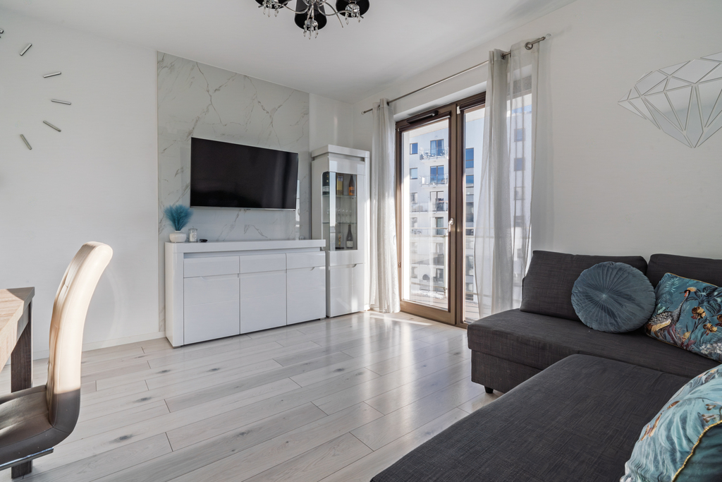 3 pokoje z dużym balkonem na "Słonecznej Morenie"