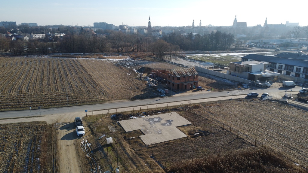 Rataje - działka na sprzedaż 972m2