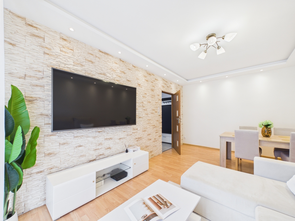 Nowoczesne 2-pokoje z balkonem | Shell, Nokia