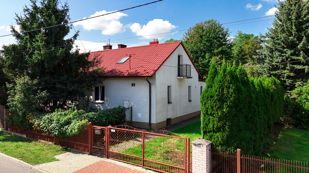 Dom w zielonej okolicy z dużą działką!