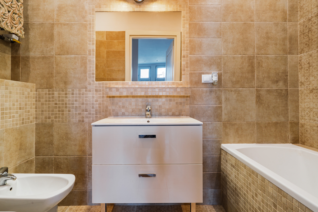 Klimatyczne 3 pokoje | kamienica | Wrzeszcz