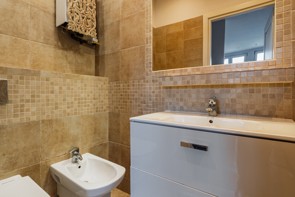 Klimatyczne 3 pokoje | kamienica | Wrzeszcz