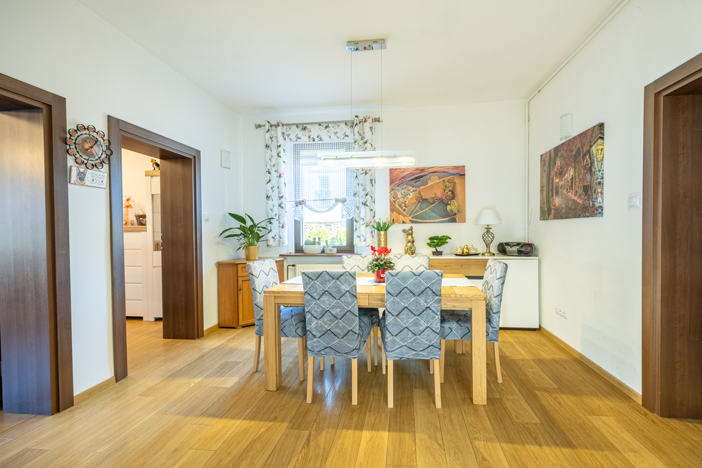 Dom na sprzedaż Trzeszczyn 175 m2 | Arka Nieruchomości