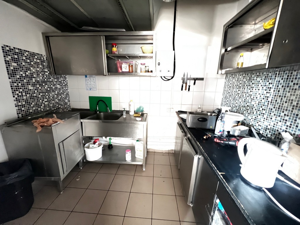 Lokal na sprzedaż Szczecin, os. Słoneczne 70 m2 | Arka Nieruchomości