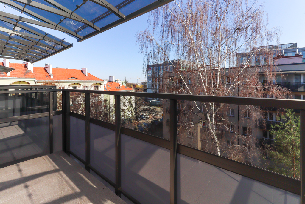 Kawalerka na Francuskiej na wynajem | duży balkon