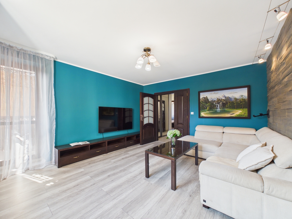 3-pokojowe mieszkanie | Balkon | Oddzielna kuchnia