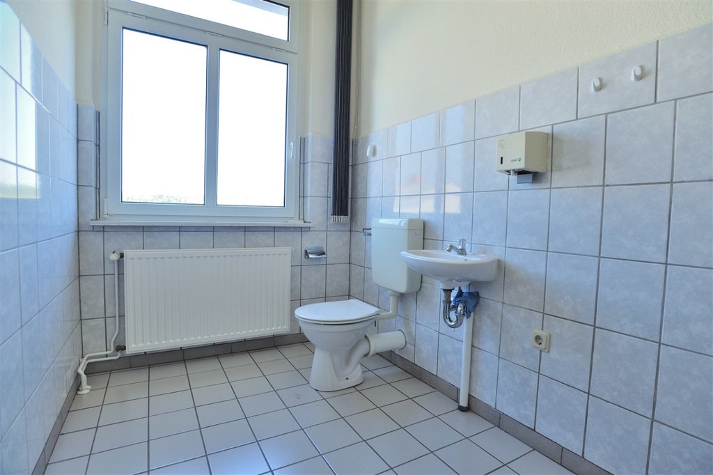 Obiekt komercyjny na wynajem  396 m2 | Arka Nieruchomości