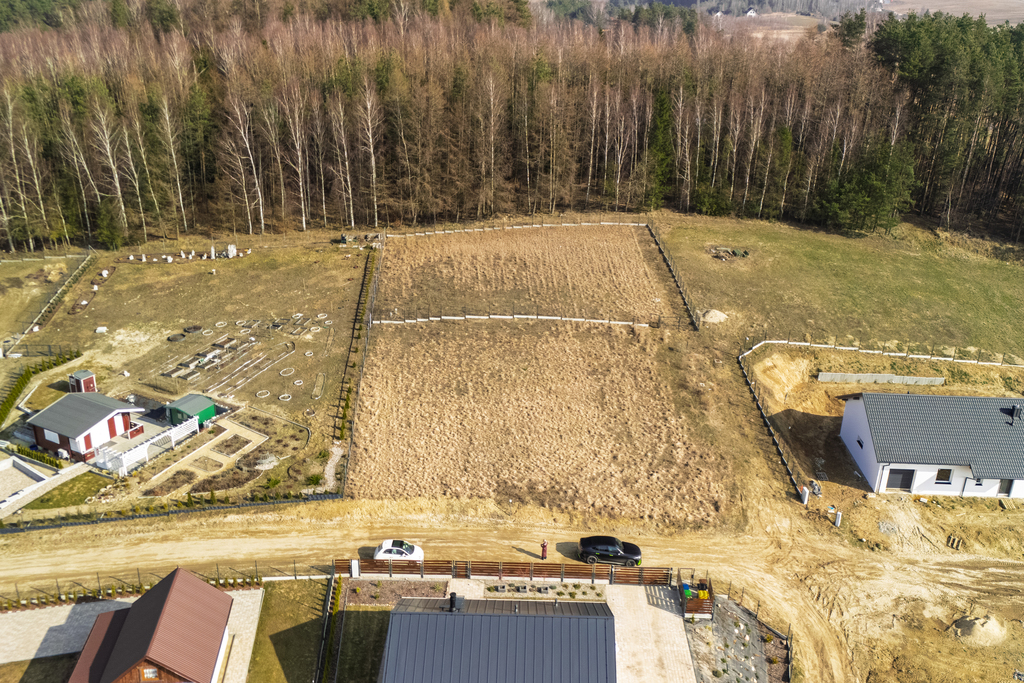 Wyjątkowa działka, blisko jeziora oraz lasu 928m2