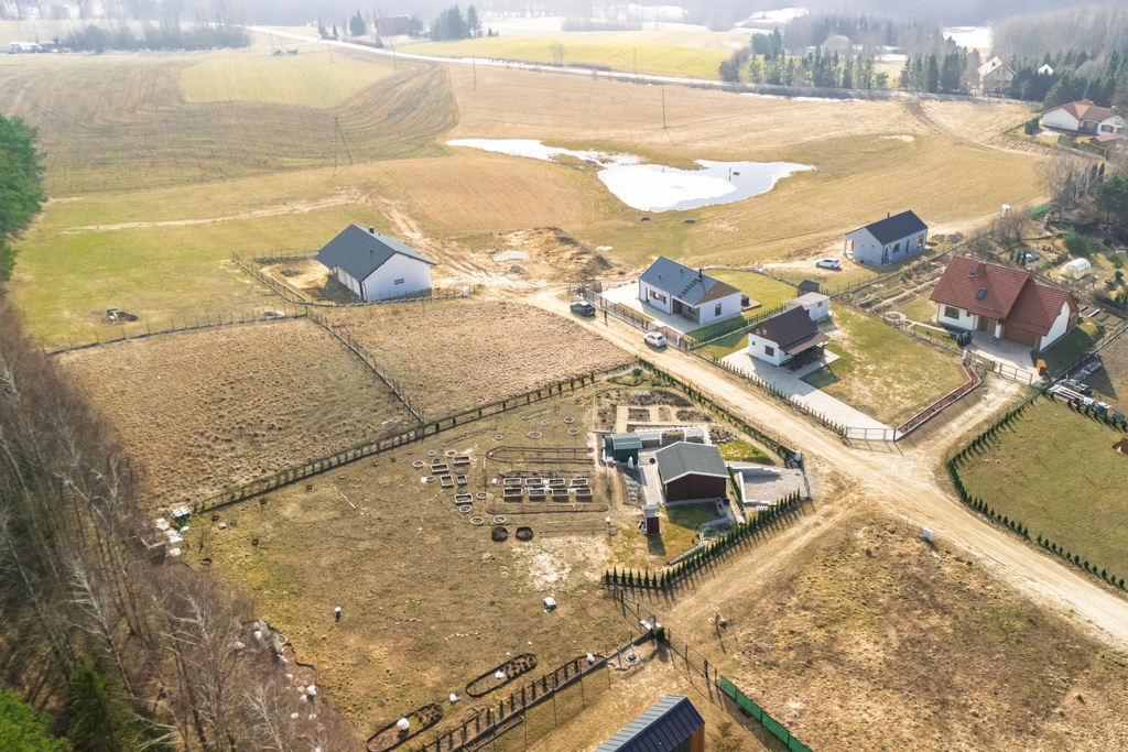 Wyjątkowa działka, blisko jeziora oraz lasu 928m2