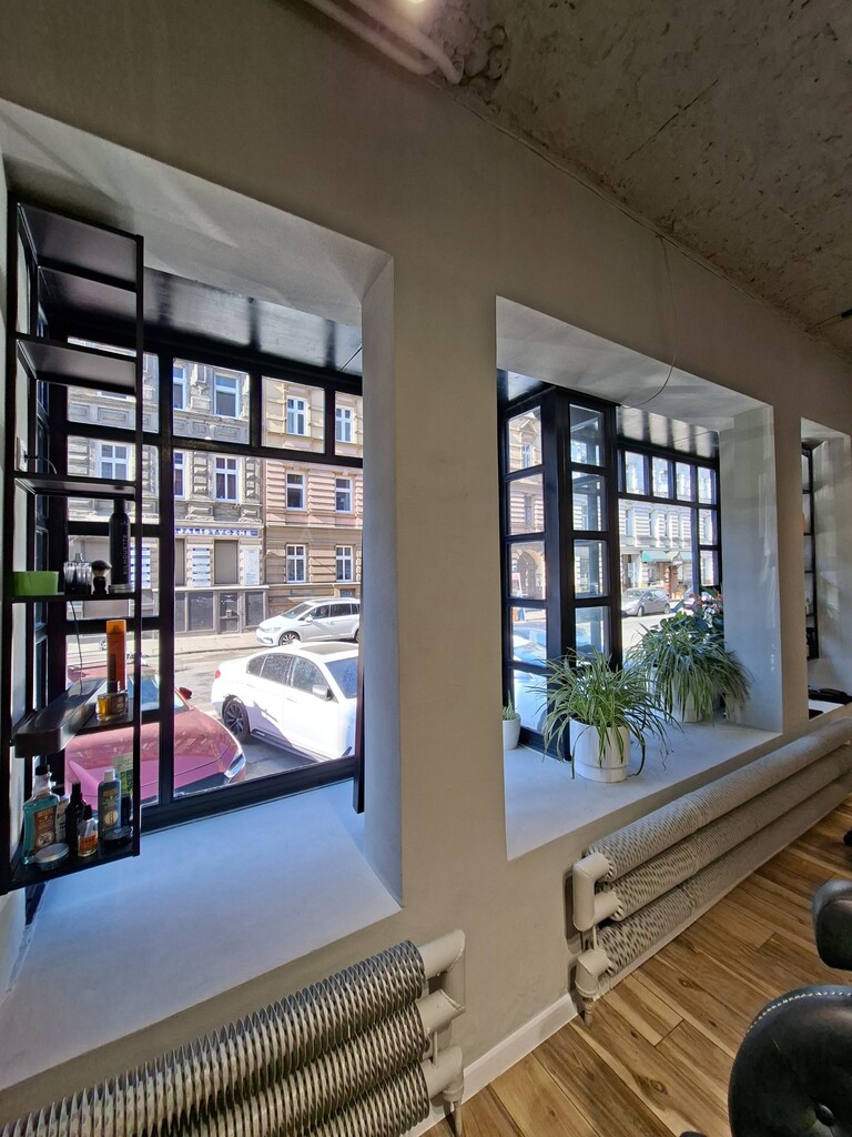 INWESTYCJA BEAUTY CENTER | 82 m² | 5 stanowisk |