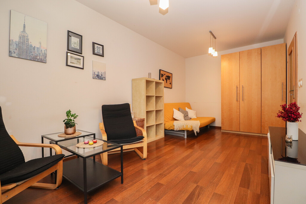 2-pok. mieszkanie z oddzielną kuchnią-Ruczaj