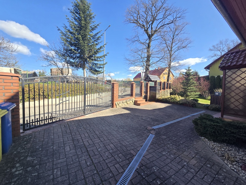 Dom wolnostojący w Rakowicach – 1 km od Bolesławca