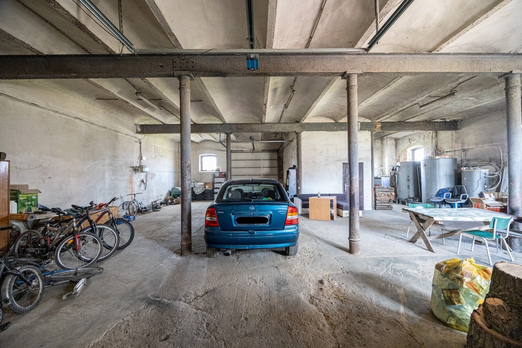 Obiekt na sprzedaż Piaseczno 4 584 m2 | Arka Nieruchomości