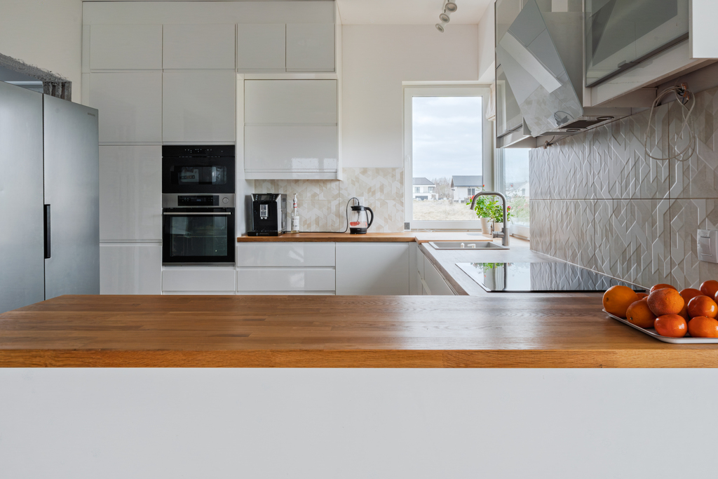 Nowoczesny, przestronny dom 300 m², 8 pokoi