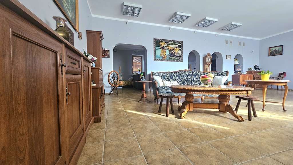 Dom na sprzedaż Lesięcin 260 m2 | Arka Nieruchomości