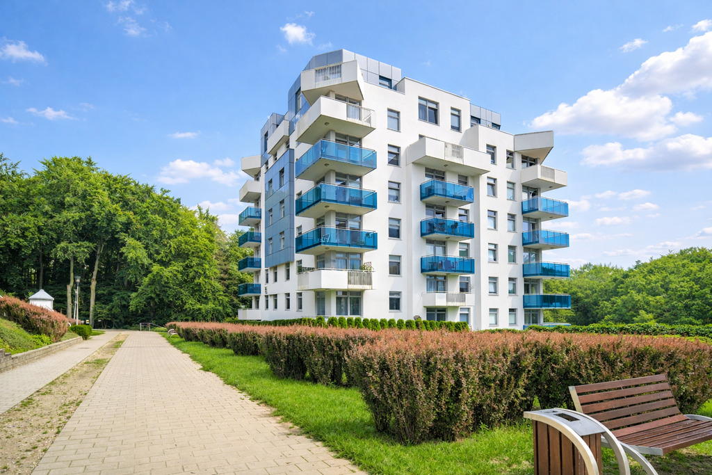 Przestronny apartament z tarasem i widokiem na las