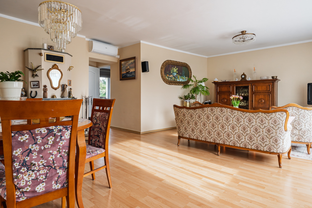 Mieszkanie w Orłowie: prywatność i morze