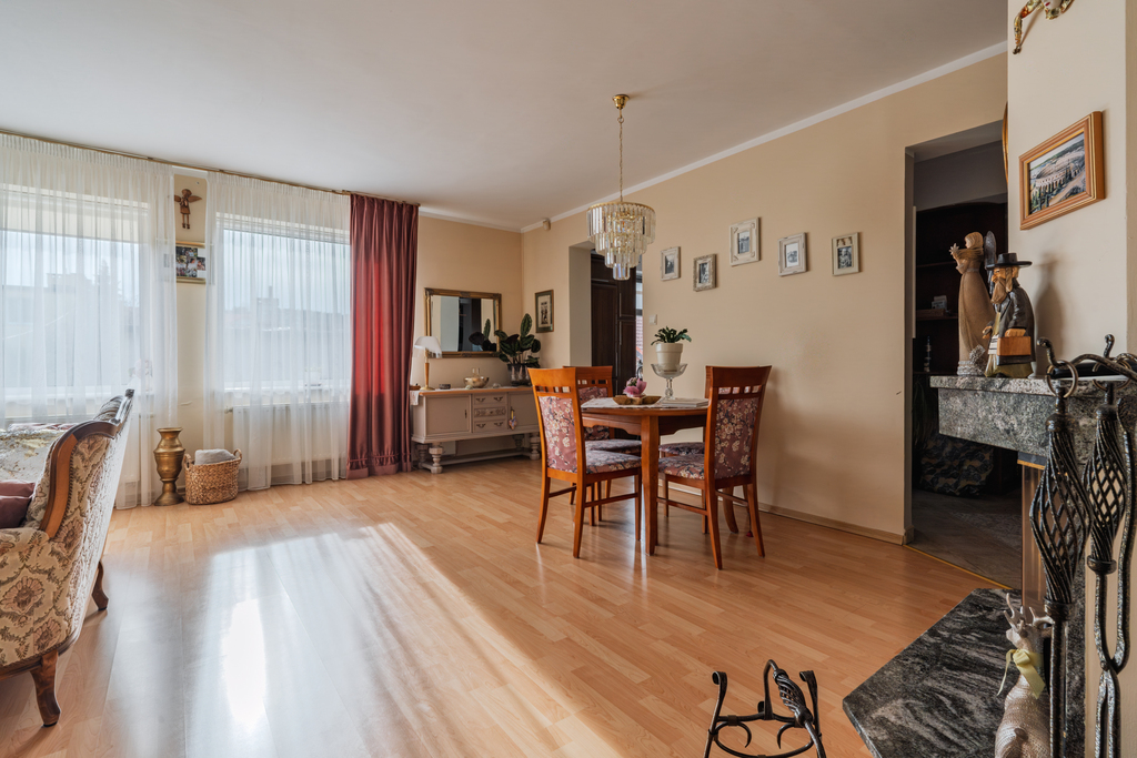 Mieszkanie w Orłowie: prywatność i morze