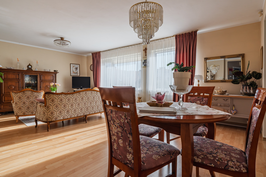 Mieszkanie w Orłowie: prywatność i morze