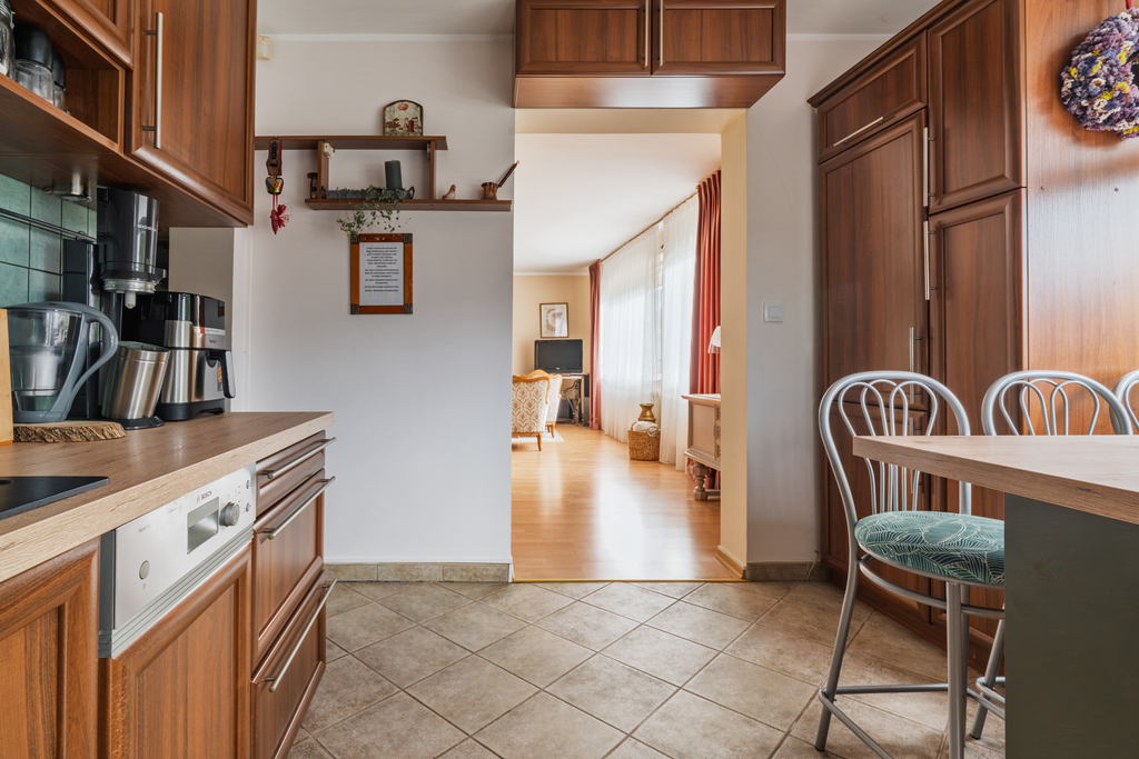 Mieszkanie w Orłowie: prywatność i morze