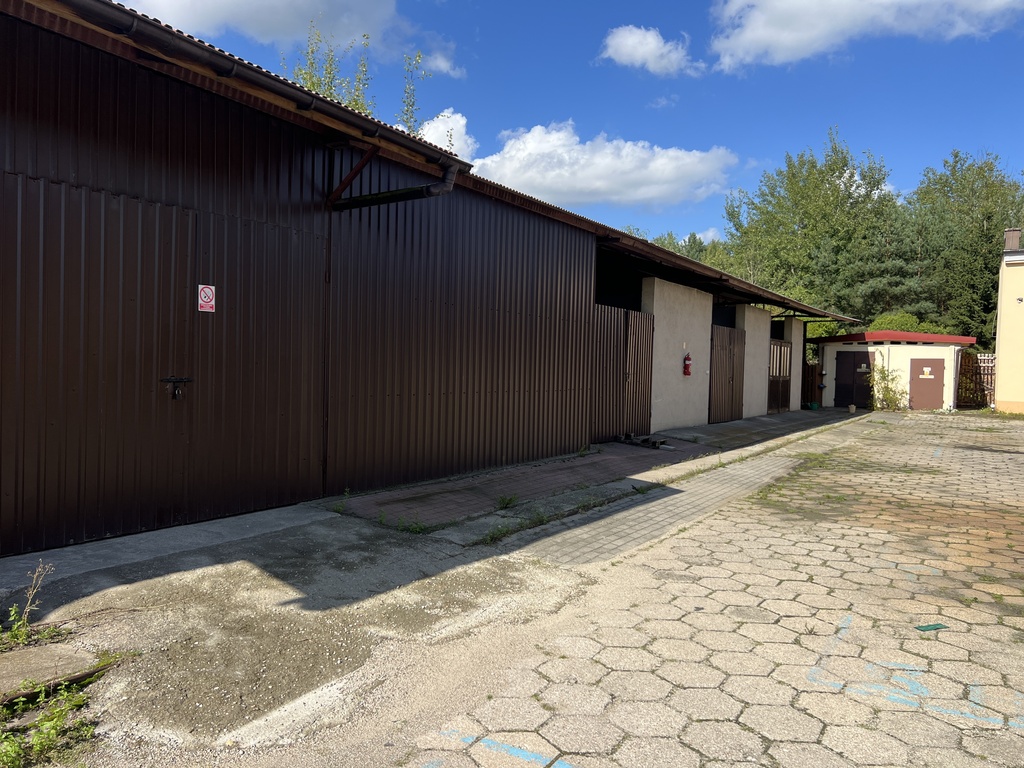 Obiekt komercyjny - hala, magazyn, biuro, hotel — zdjęcie 9