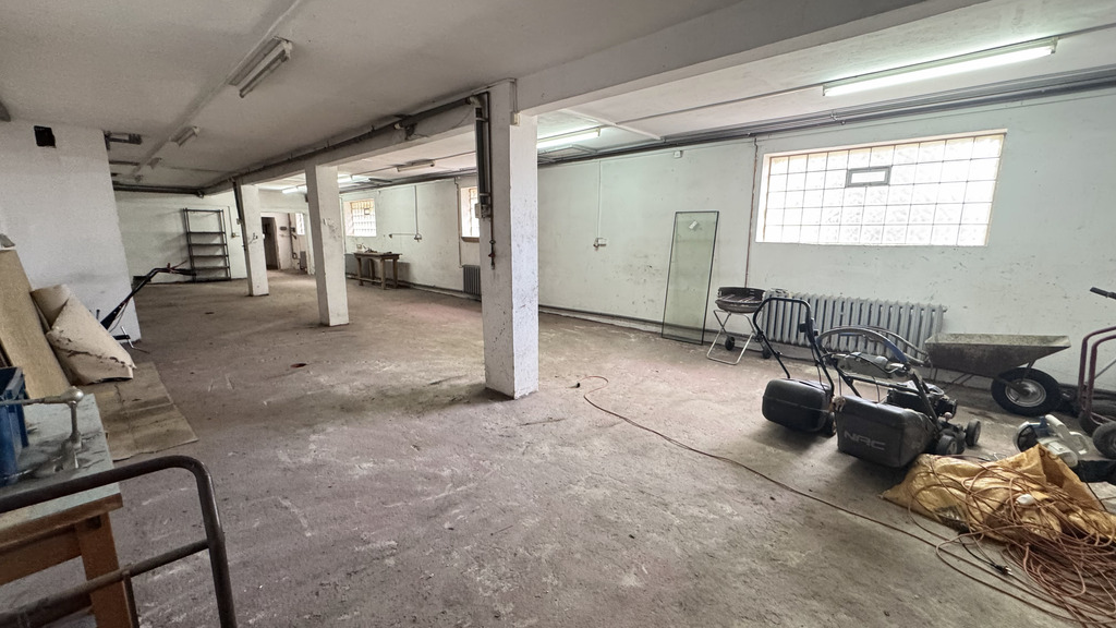 Obiekt na sprzedaż Bezrzecze 455 m2 | Arka Nieruchomości