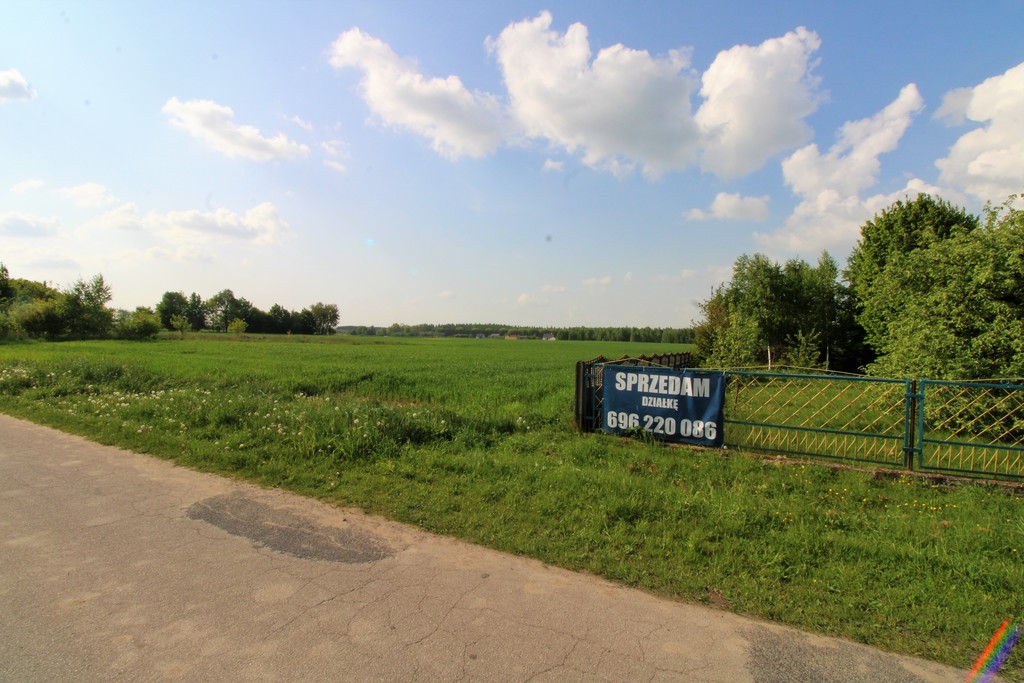 Działka siedliskowa w Mikołajowie pod Rokicinami – zdjęcie 1