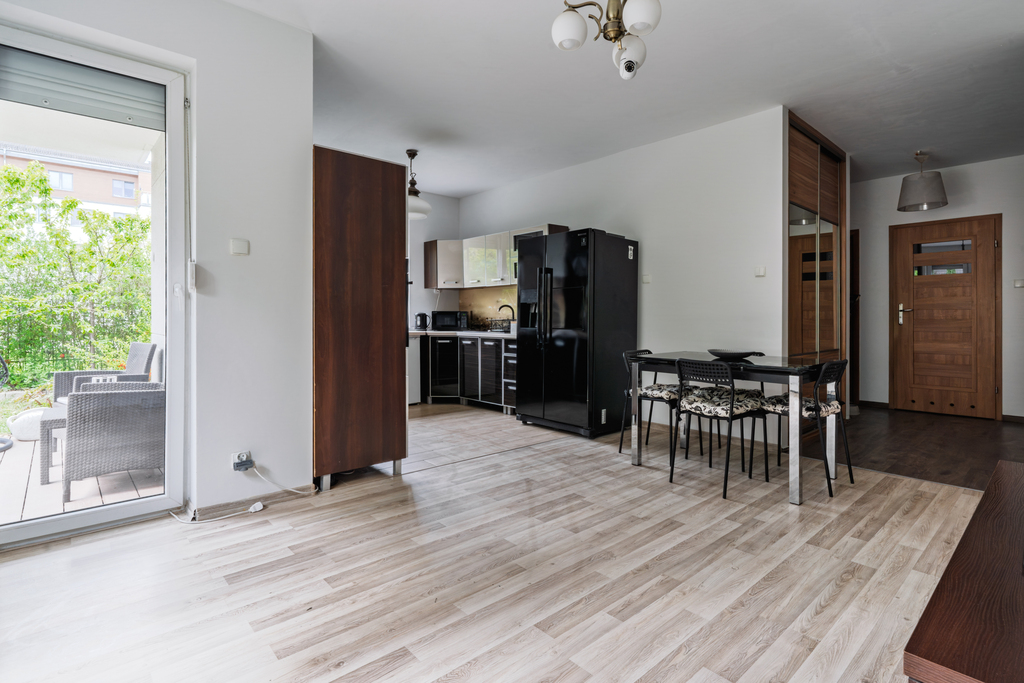 Zamieszkaj wygodnie – ogród 140 m², parter i przestrzeń, której naprawdę potrzebujesz!